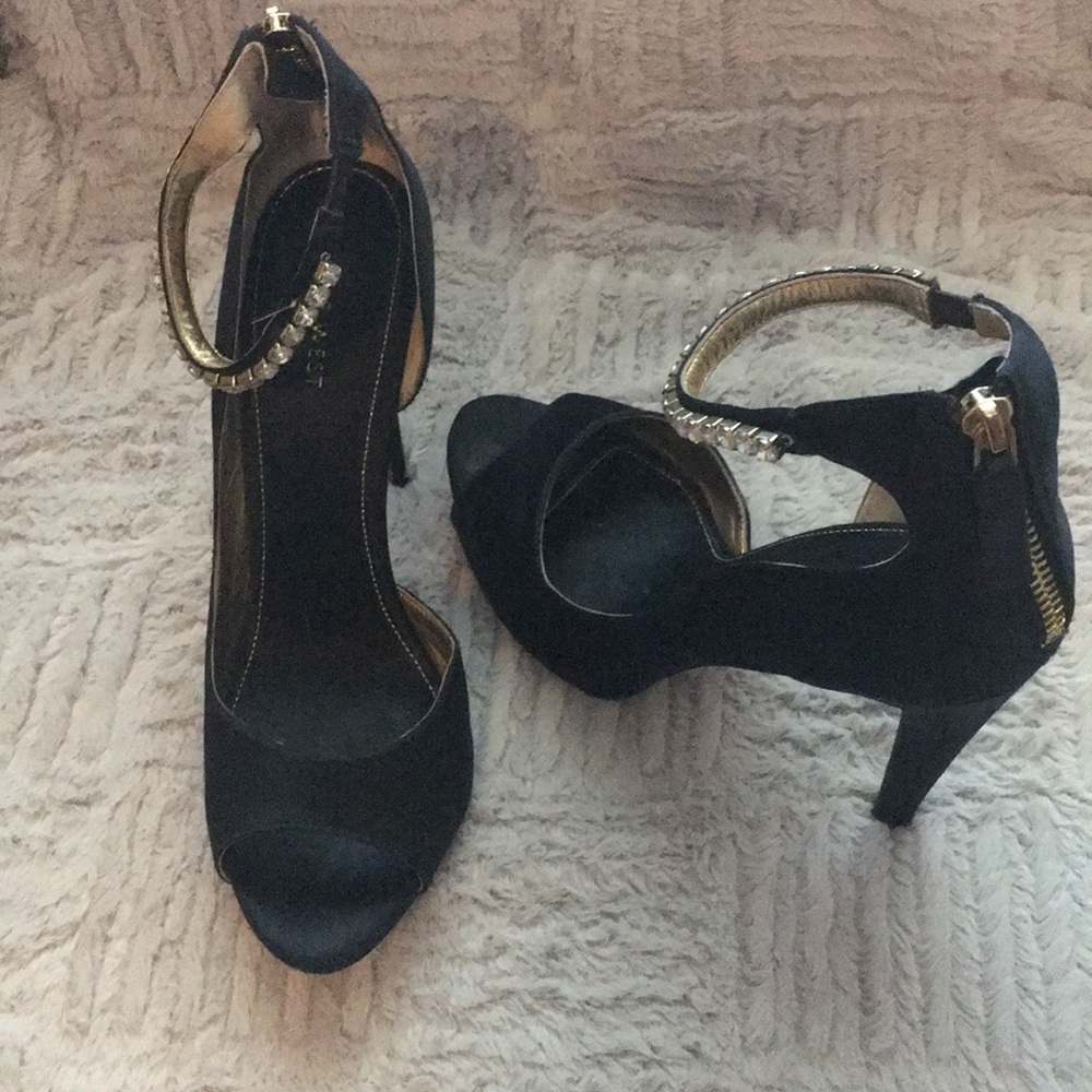 Beautiful sexy satin black heels